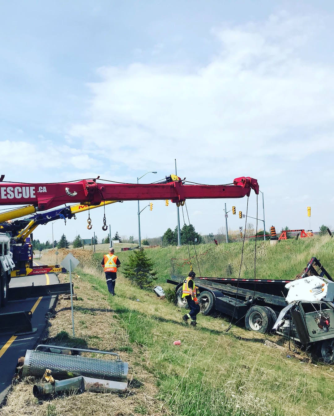 Heavy rescue truck and crew