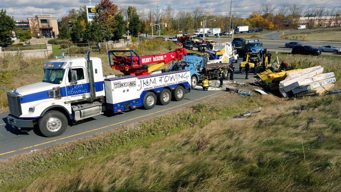 Roadside heavy vehicle recovery